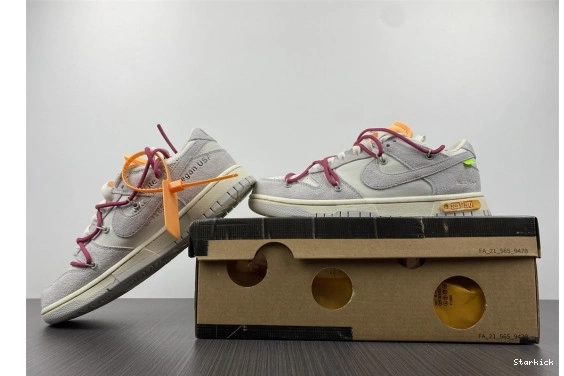 Lot Nike DJ0950-114 O-W 35 Low Dunk 0930